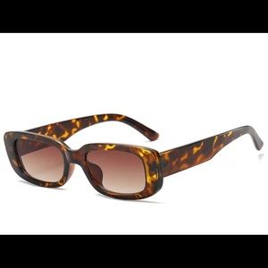 Women square trendy sunglasses